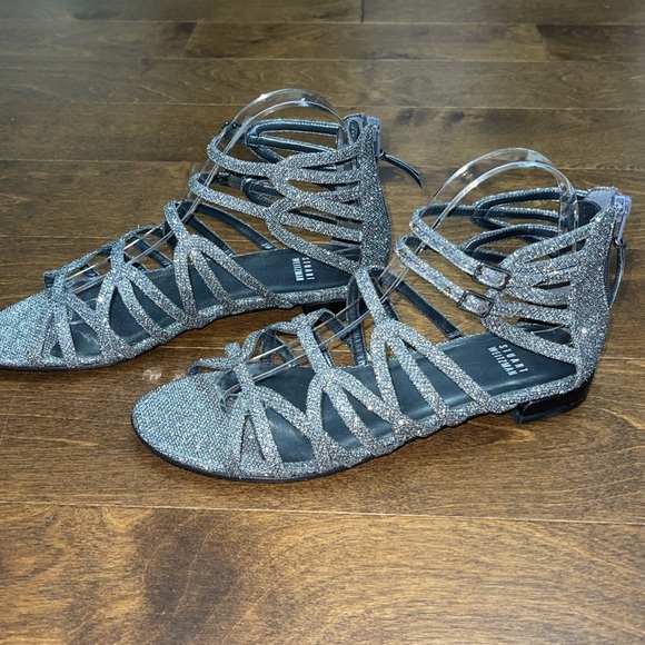 New, Stuart Weitzman Athens Metallic Gladiator Sandal - Picture 3 of 15